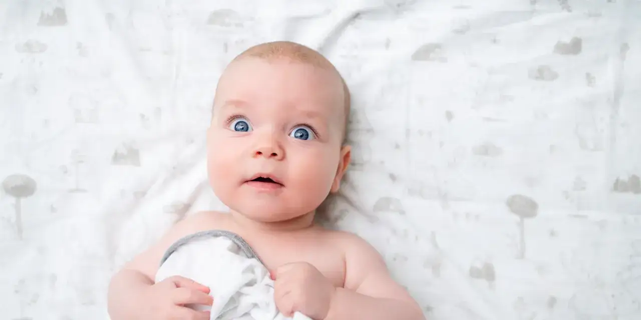 Zdjęcie Kiedy zmienia się kolor oczu u dziecka? Odkryj, co wpływa na zmiany