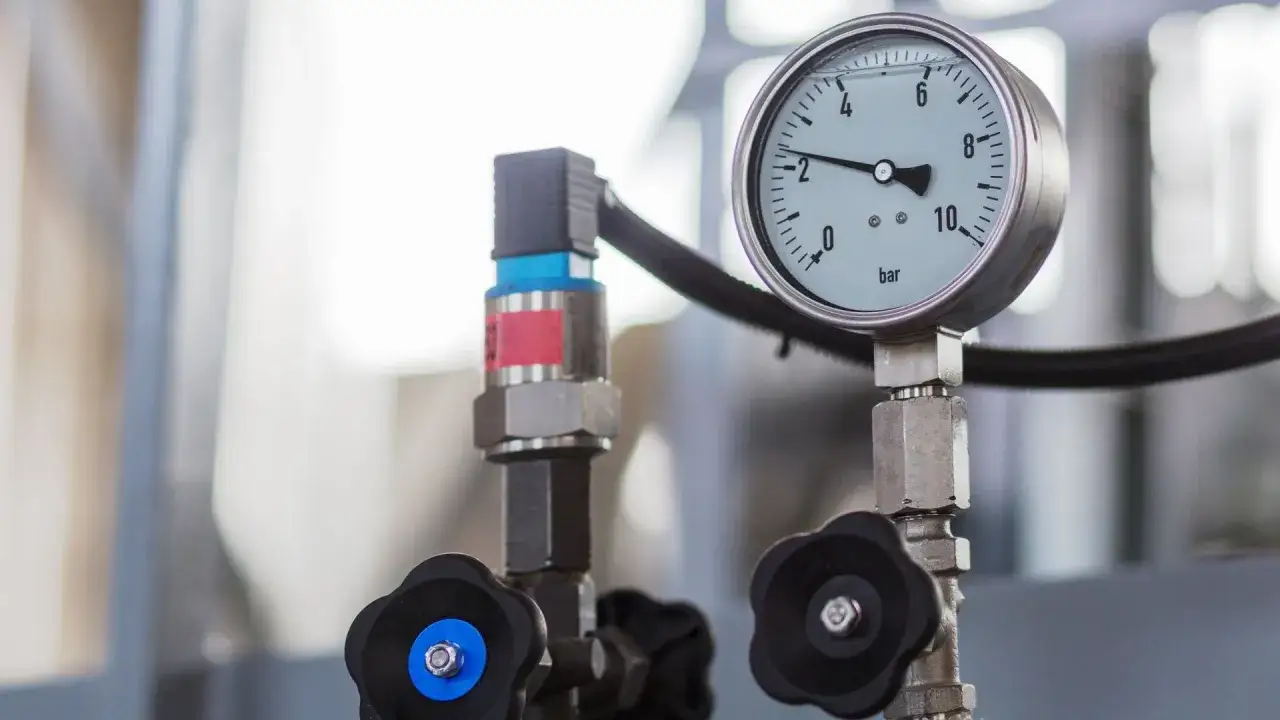 Zdjęcie Ciśnienie wody w kranie ile bar – optymalne wartości i ich znaczenie