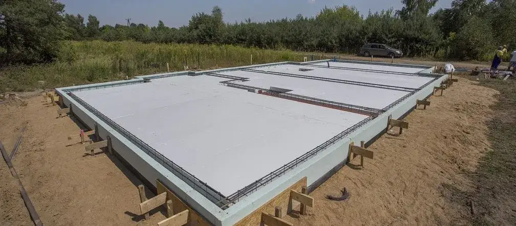 Zdjęcie Jaki XPS na fundament – kluczowe cechy i wybór dla Twojego projektu