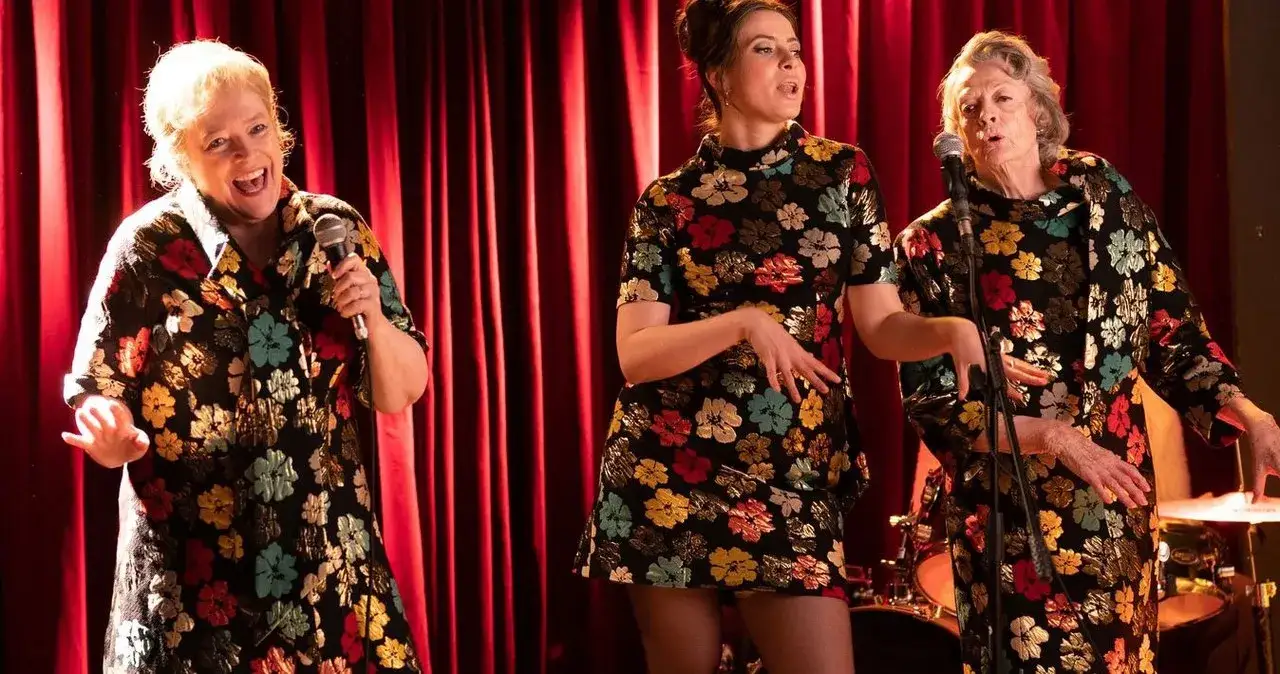 Zdjęcie Klub cudownych kobiet recenzja: emocjonalna podróż przez tajemnice i wybaczenie
