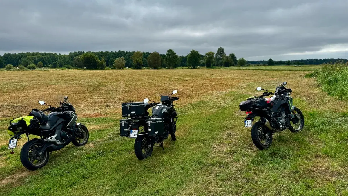 Zdjęcie Najlepsze trasy motocyklowe w Mazowszu – odkryj ukryte skarby