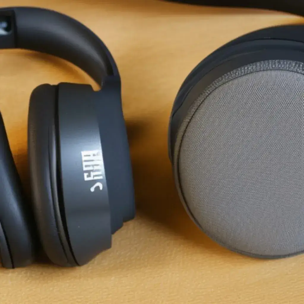 Zdjęcie Jak założyć gumkę na słuchawki JBL i uniknąć frustracji