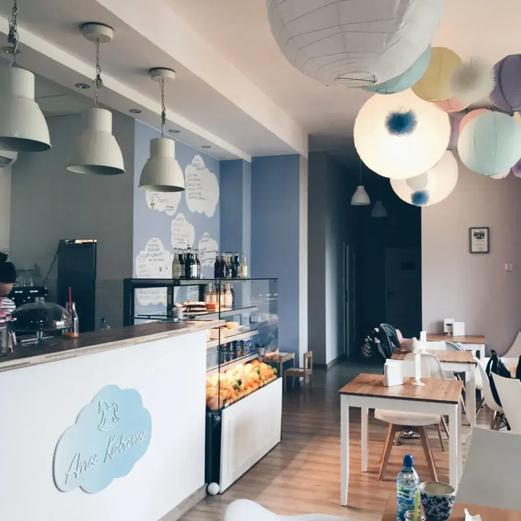 Zdjęcie Najlepsze kawiarnie dla dzieci i rodziców – gdzie spędzić czas z rodziną wygodnie