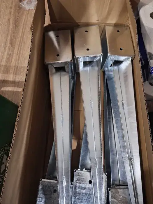 Zdjęcie Kotwa do ziemi 10x10 – jak zapewnić stabilność i bezpieczeństwo?