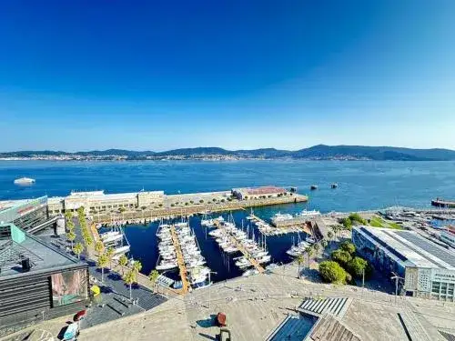 Zdjęcie Hotel Bah&iacute;a de Vigo: comodidad y vistas impresionantes al mar