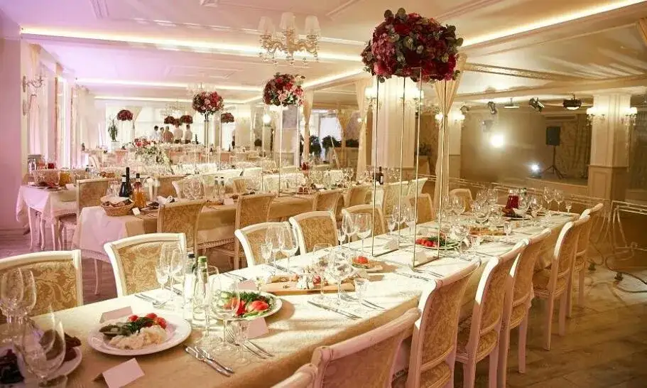 Zdjęcie Kiedy rezerwować salę na wesele, aby uniknąć rozczarowań?