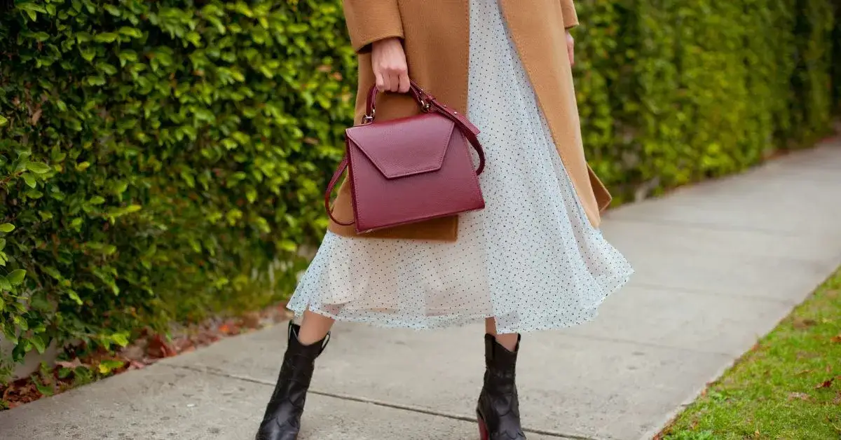 Zdjęcie Z czym nosić tiulową spódnicę? Odkryj idealne stylizacje na każdą okazję