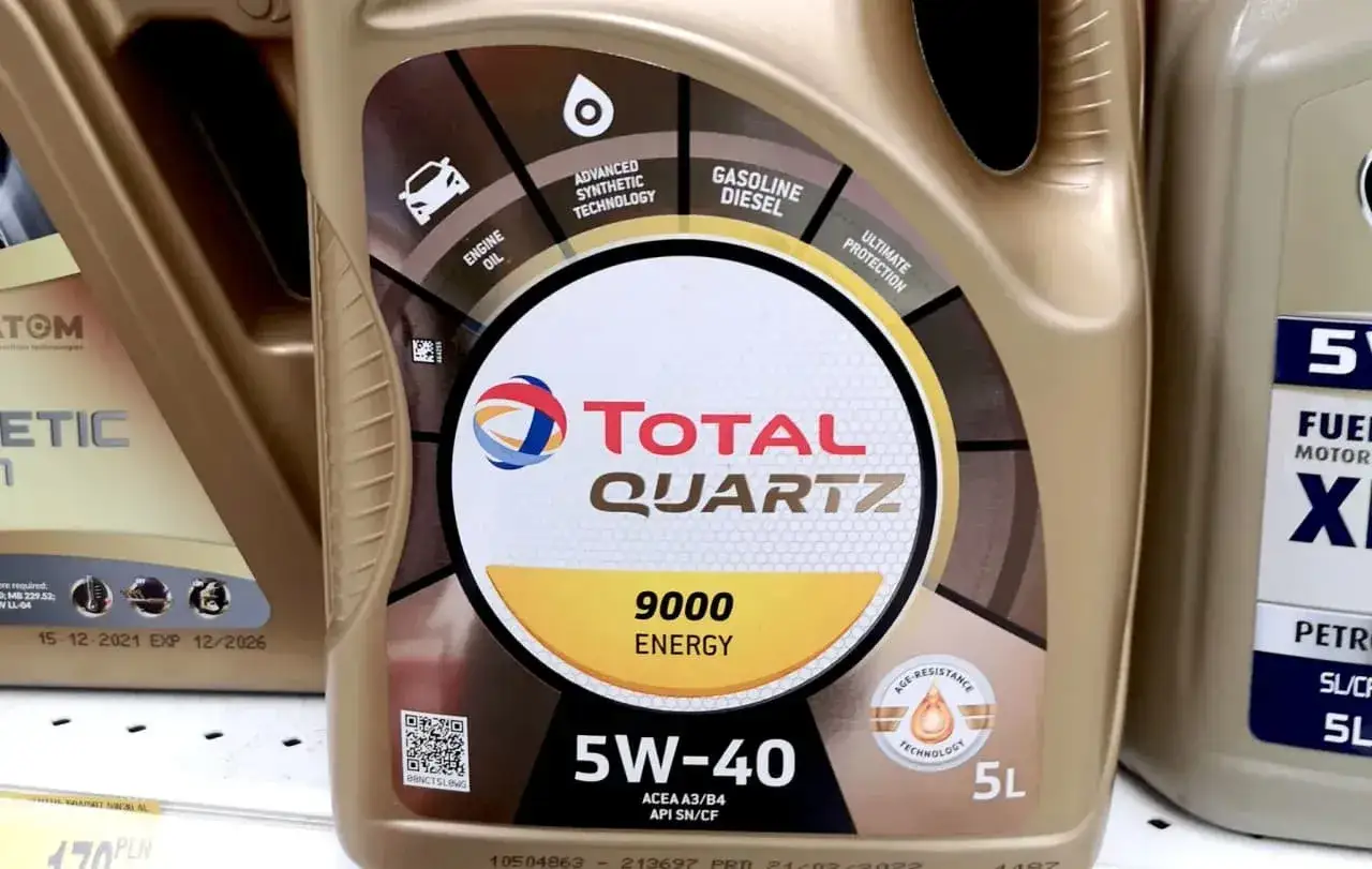 Zdjęcie Jak sprawdzić jaki olej do silnika, aby uniknąć kosztownych błędów