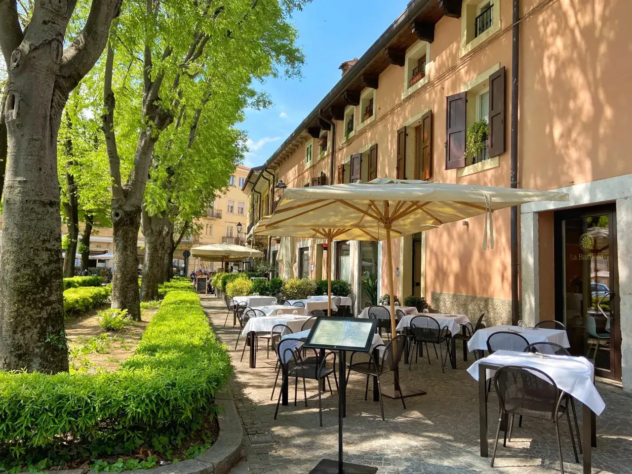 Zdjęcie Gdzie zjeść w Weronie? Odkryj najlepsze restauracje i lokalne smaki