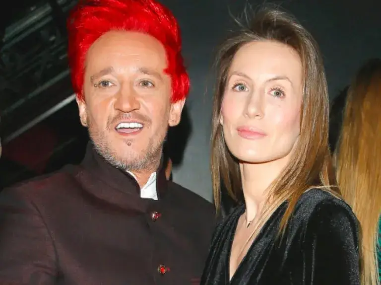 Zdjęcie Z kim jest Michał Wiśniewski obecnie? Szczegóły o żonie i dzieciach.