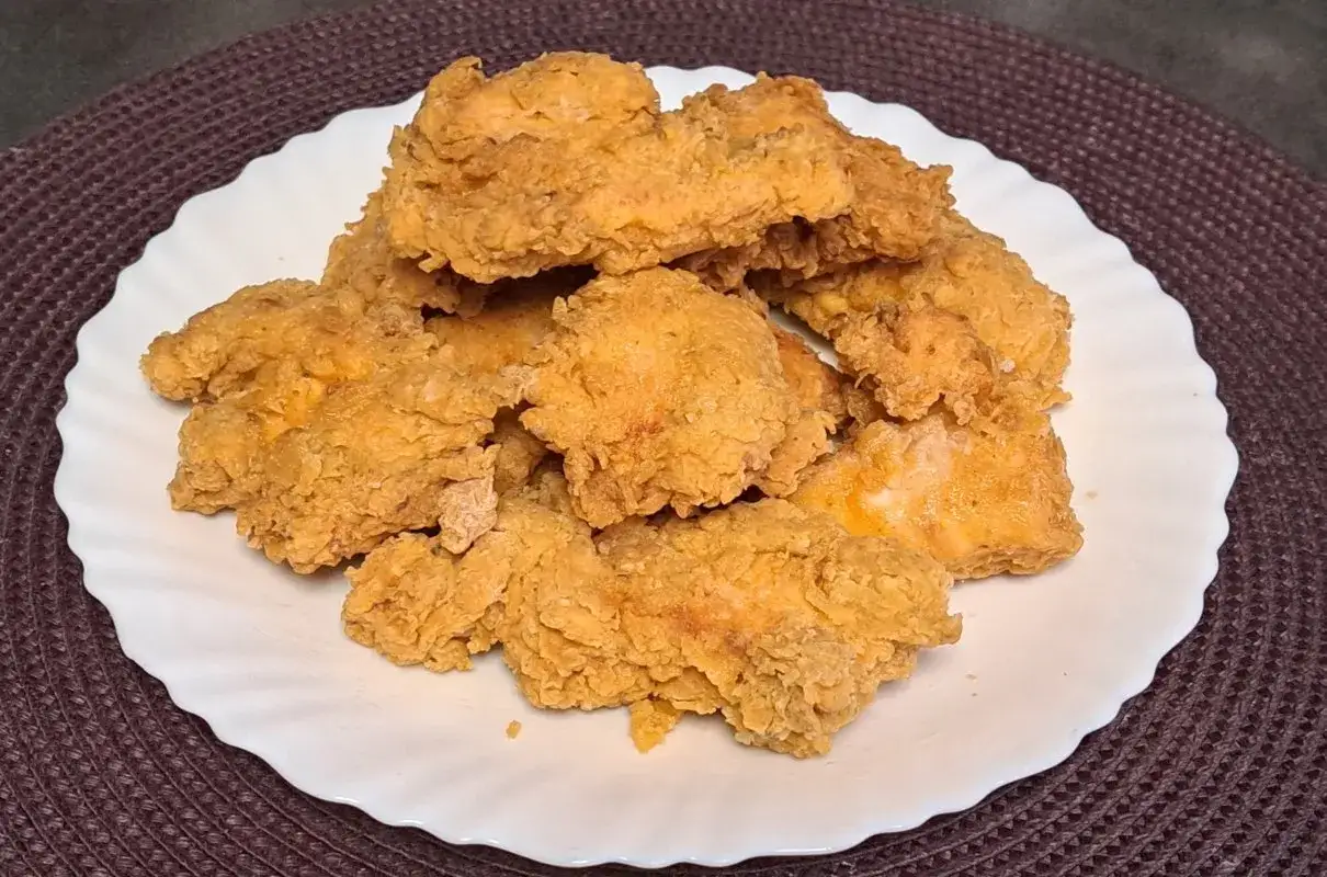 Zdjęcie Przepis na kurczaka jak z KFC, który zaskoczy Twoich gości