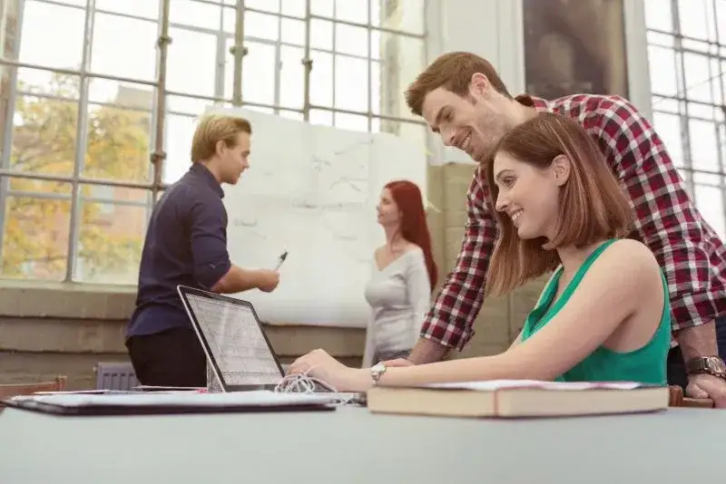 Zdjęcie Jak legalnie udzielać korepetycji i uniknąć problemów prawnych