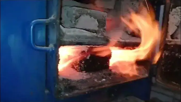 Zdjęcie Palenie obierek z ziemniaków w kominie: Niebezpieczny mit