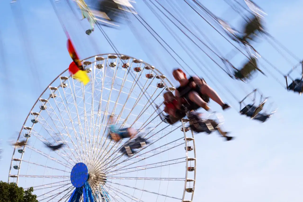 Zdjęcie Atracciones de Parques: &iquest;C&oacute;mo Elegir y Disfrutar al M&aacute;ximo?