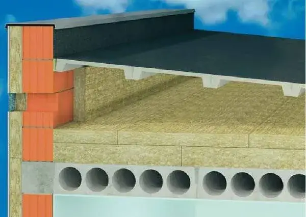 Zdjęcie Jak zabezpieczyć strop na zimę, aby uniknąć kosztownych uszkodzeń