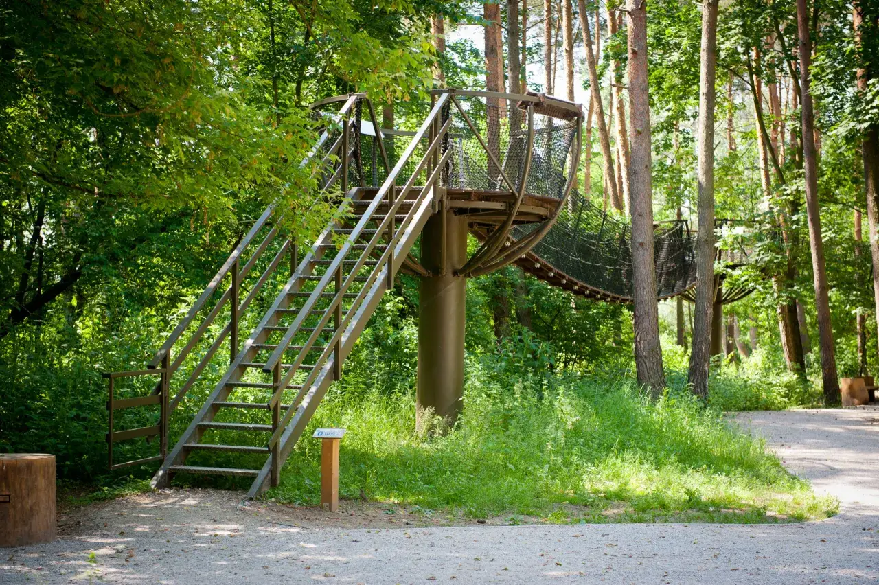Zdjęcie Atrakcje w Pomiechówku - Odkryj nieznane miejsca i aktywności