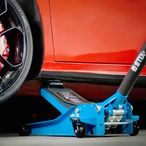 Zdjęcie Gdzie podłożyć lewarek w Golfie 5? Bezpieczne punkty podparcia i częste błędy