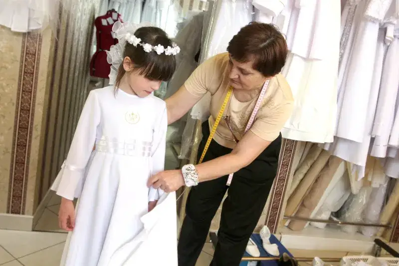 Zdjęcie Komunia w sobotę czy niedzielę - co wybrać, by nie żałować?