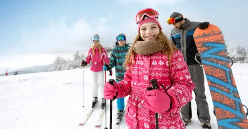 Zdjęcie Co jest lepsze narty czy snowboard? Porównanie dla początkujących