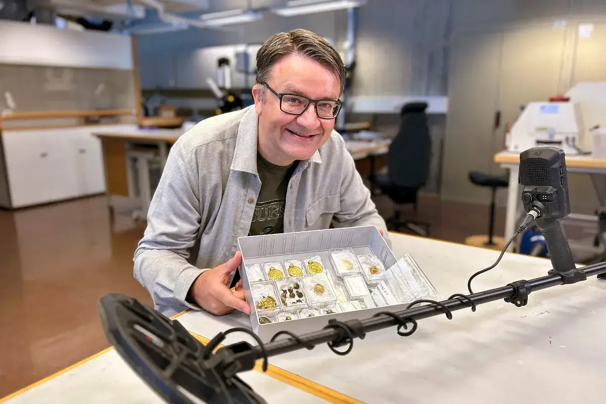 Zdjęcie Jak zrobić wykrywacz metalu z telefonu i znaleźć ukryte skarby