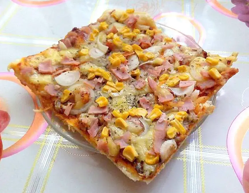 Zdjęcie Jak zrobić pizzę z gotowego ciasta - proste przepisy i porady