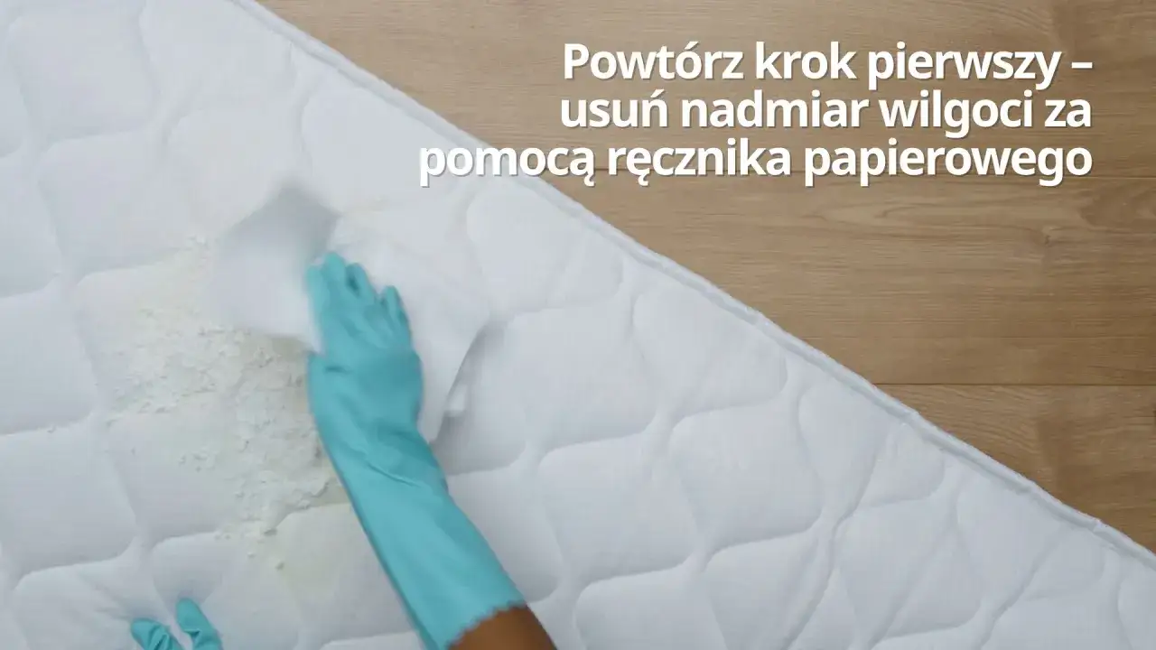 Zdjęcie Skuteczne sposoby na zasikany materacem – jak usunąć plamy i zapach