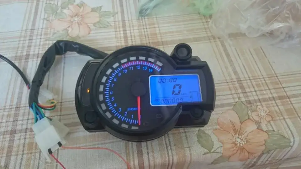 Zdjęcie Jak podłączyć uniwersalny licznik motocyklowy - uniknij najczęstszych błędów