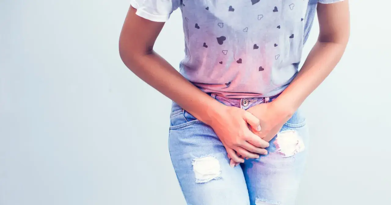 Zdjęcie Parcie na mocz i pieczenie pochwy: 5 możliwych przyczyn