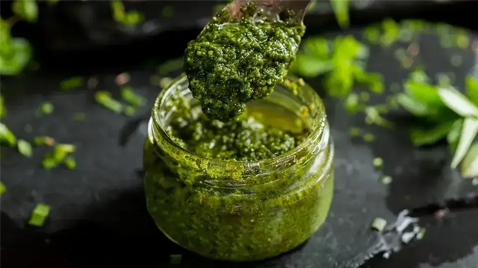Zdjęcie Pomysły na wykorzystanie pesto z bazylii w pysznych potrawach