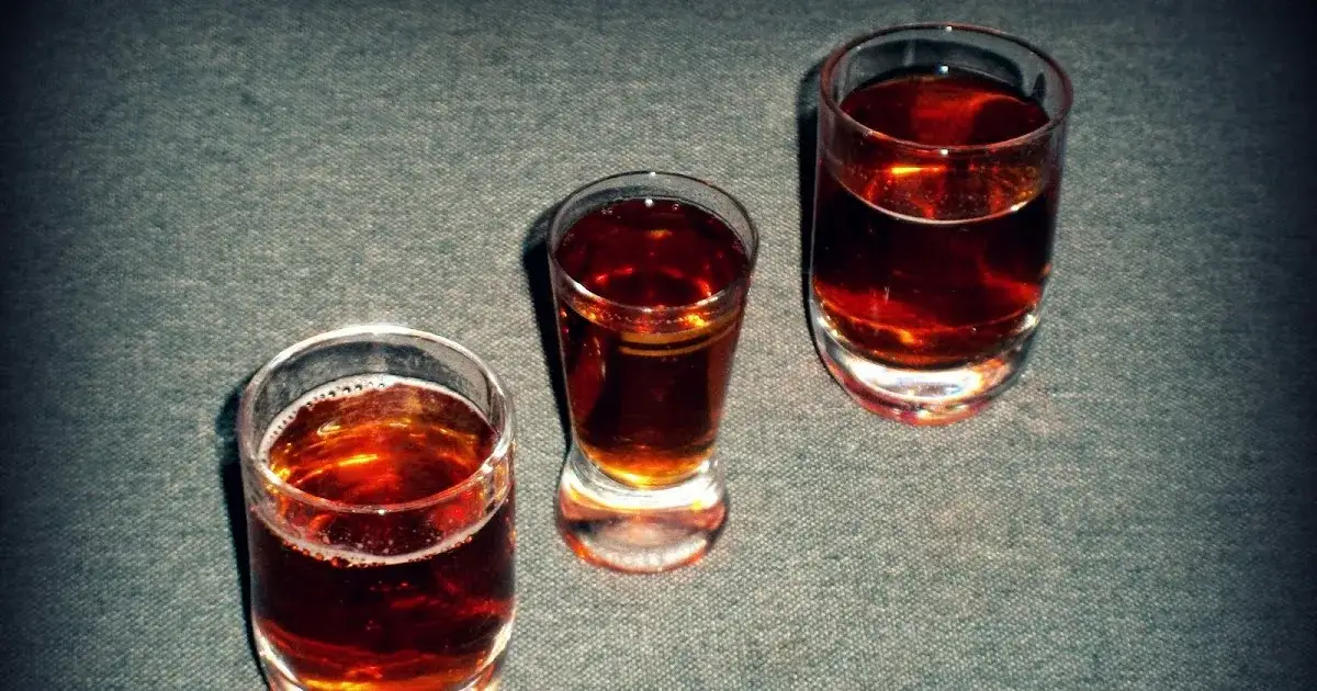 Zdjęcie Pyszne drinki z wiśniówką, które zachwycą Twoich gości na każdą okazję