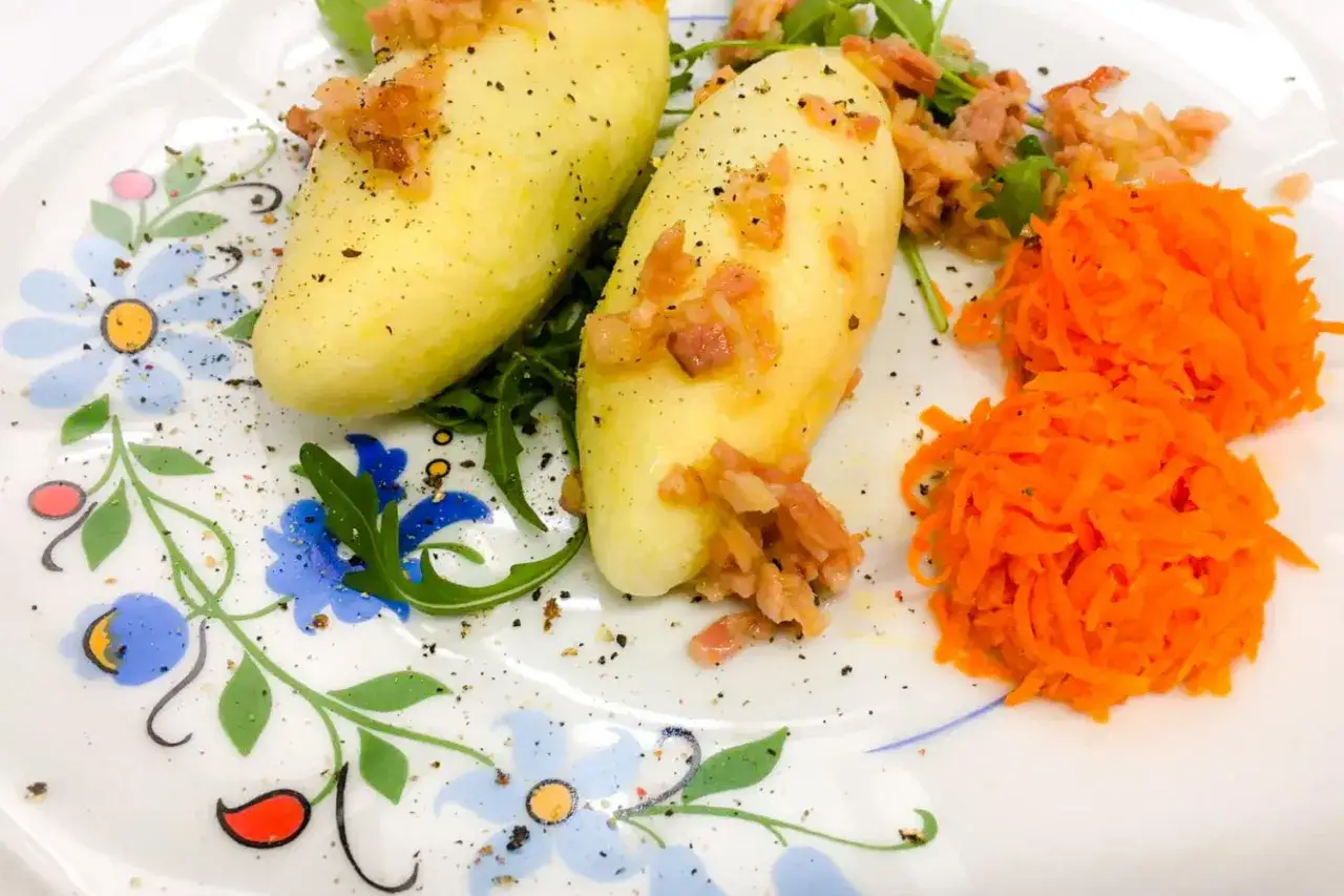 Zdjęcie Gdzie zjeść w Kościerzynie? Odkryj najlepsze restauracje i smaki