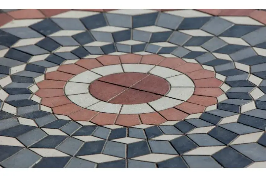 Zdjęcie Jak łączyć kolory kostki brukowej, aby uniknąć błędów w aranżacji