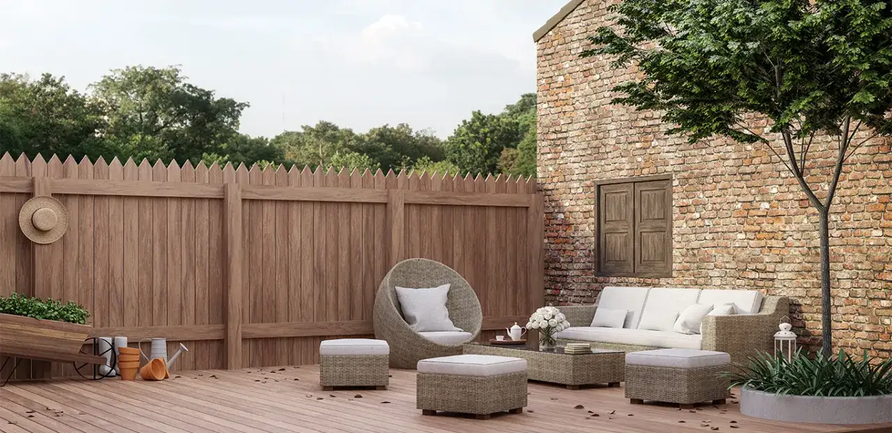 Zdjęcie Czym pomalować płot, aby uniknąć zniszczeń i zapewnić trwałość?