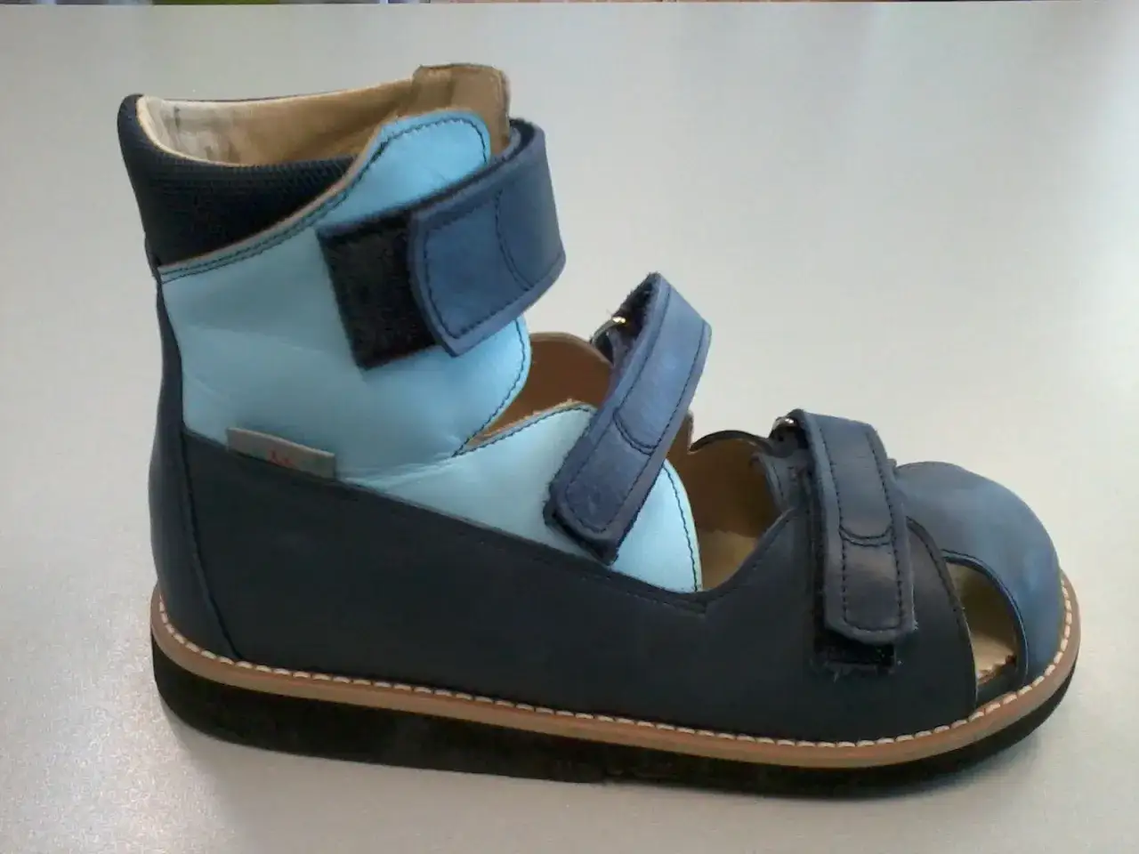 Zdjęcie Czy buty ortopedyczne można odliczyć od podatku? Sprawdź, jak zaoszczędzić!