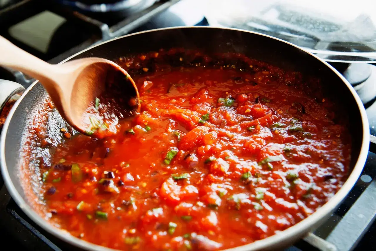 Zdjęcie Jak pasteryzować sos do spaghetti z mięsem mielonym bez ryzyka zepsucia