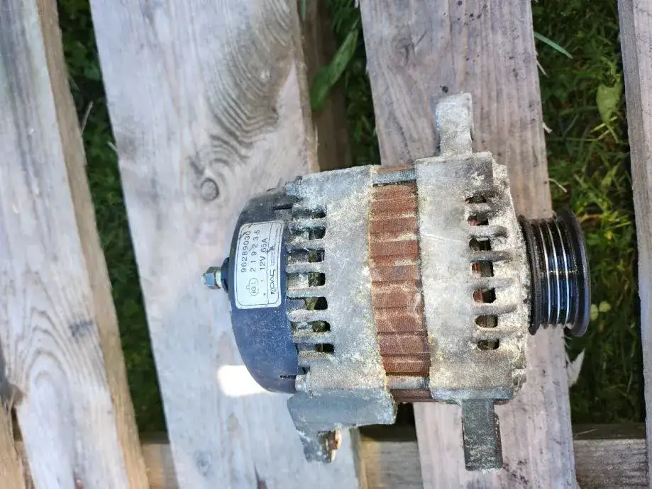 Zdjęcie Ile kosztuje alternator do Matiza? Sprawdź ceny i uniknij niepotrzebnych wydatków!
