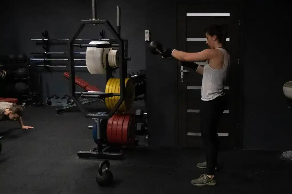 Zdjęcie Cardio przed czy po treningu: co wybrać dla lepszych efektów?