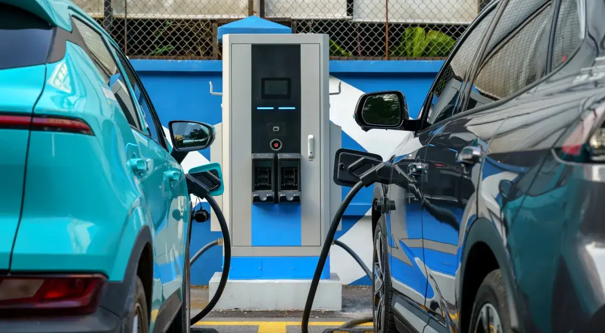 Zdjęcie Ile pali samochód elektryczny? Zaskakujące różnice w zużyciu energii