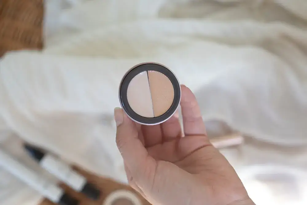 Zdjęcie Jaki korektor na siniaka? Sprawdź najlepsze kolory i produkty