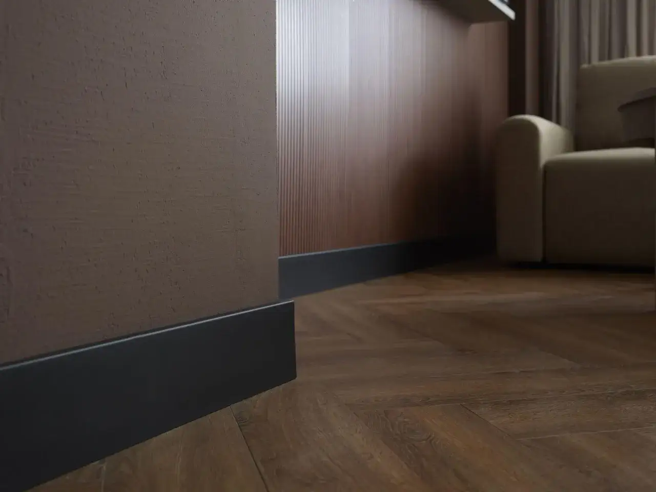 Zdjęcie Jakie listwy przypodłogowe do łazienki są odporne na wilgoć?