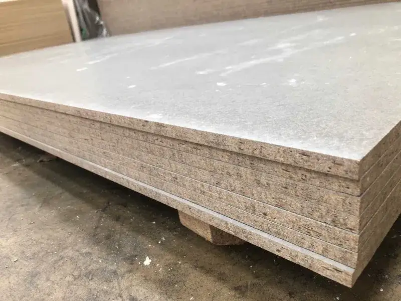 Zdjęcie Płyta cementowo-wiórowa czy OSB: Która jest lepsza do budowy?