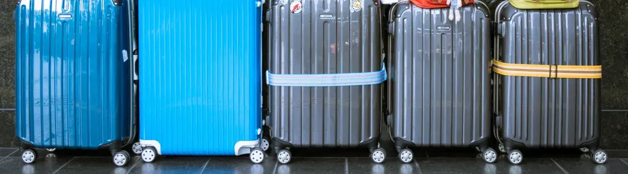 Zdjęcie Walizka na kółkach kiedy wynaleziono? Historia, innowacje i ciekawostki