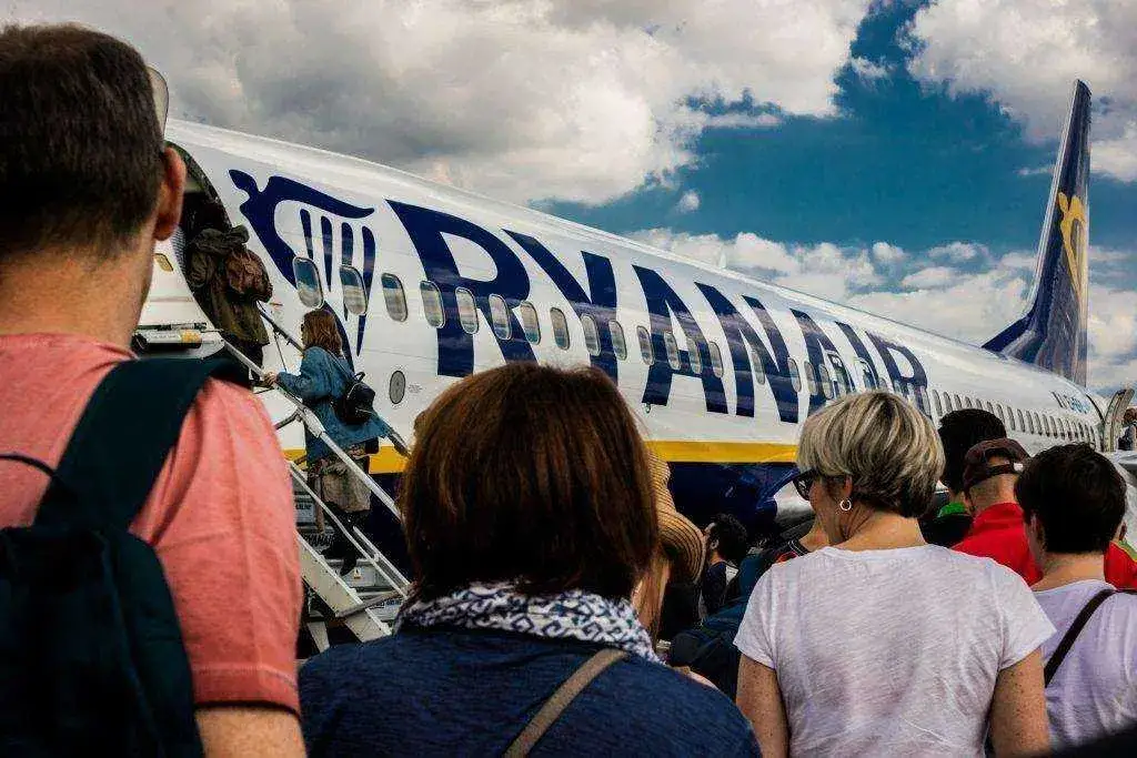 Zdjęcie Mały bagaż Ryanair ile kg? Oto co musisz wiedzieć, aby uniknąć problemów