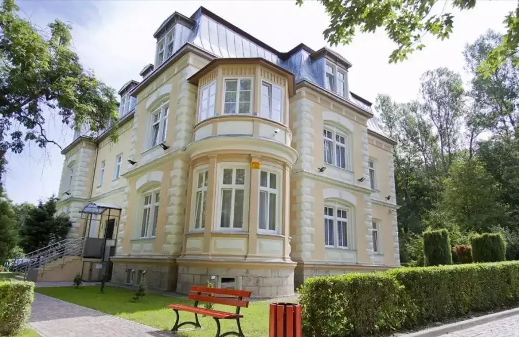 Zdjęcie Pionier Szczawno-Zdrój - opinie kuracjuszy o tym znanym sanatorium