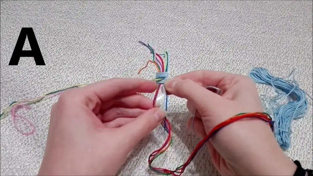 Zdjęcie Jak zrobić bransoletki z muliny – proste kroki i sprawdzone techniki