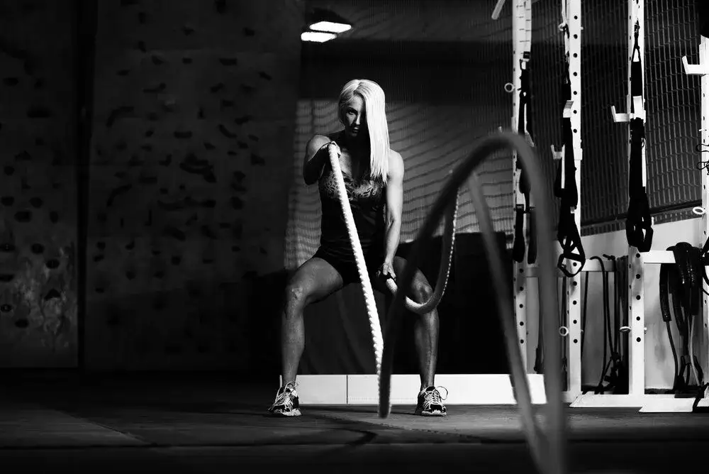 Zdjęcie Czy crossfit pomaga schudnąć? Sprawdź, jak działa na Twoją wagę