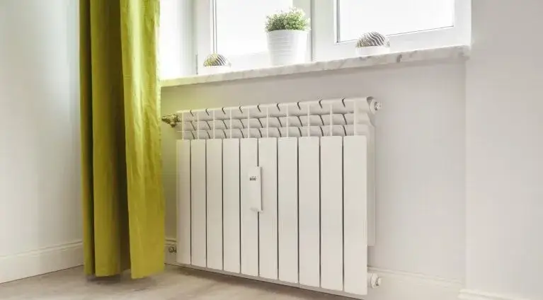 Zdjęcie Jak czyścić kaloryfer, aby uniknąć kurzu i poprawić efektywność ogrzewania