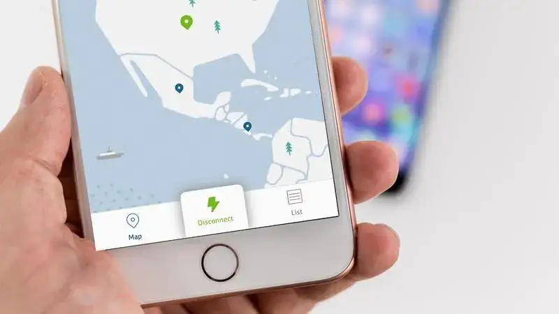 Zdjęcie VPN iPhone do czego służy? Odkryj, jak zwiększa Twoje bezpieczeństwo