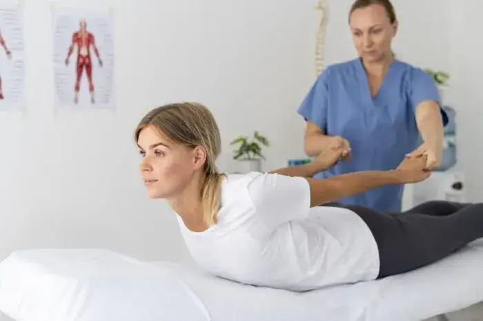 Zdjęcie Czy u fizjoterapeuty trzeba się rozebrać? Oto, co musisz wiedzieć