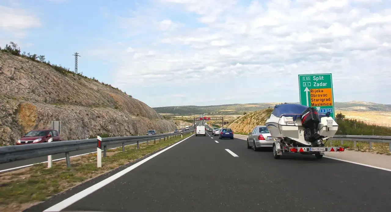 Zdjęcie Ile jedzie autokar do Chorwacji? Sprawdź czas podróży i trasy